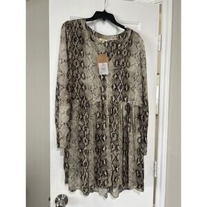 NWT Kori America Boutique Women's soft Snake Print roll sleeve Dress Size Large